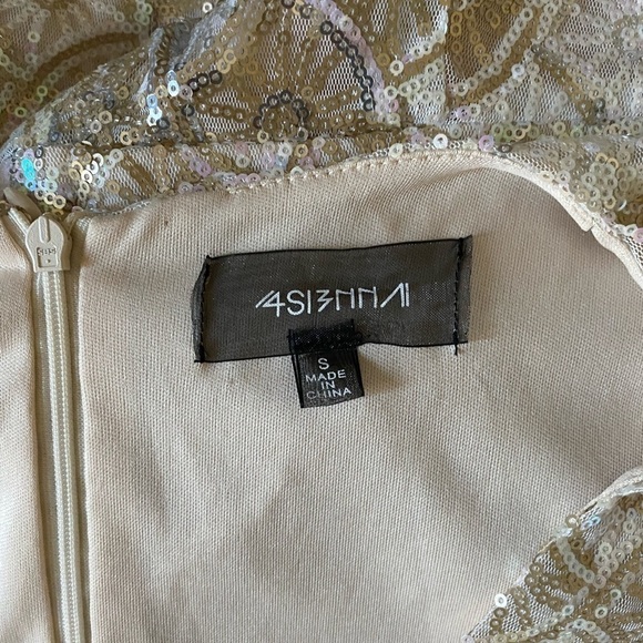 Sequin Party Romper in Champagne by 4SI3NNA size small Swifty Glitter Showgirl - Picture 3 of 8